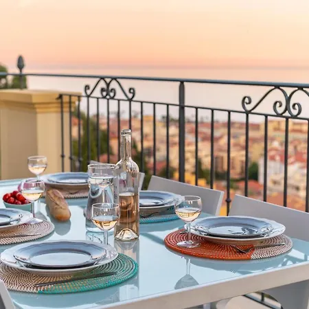 Magnifique D'époque, Avec Vue Imprenable Sur Et La Mer *