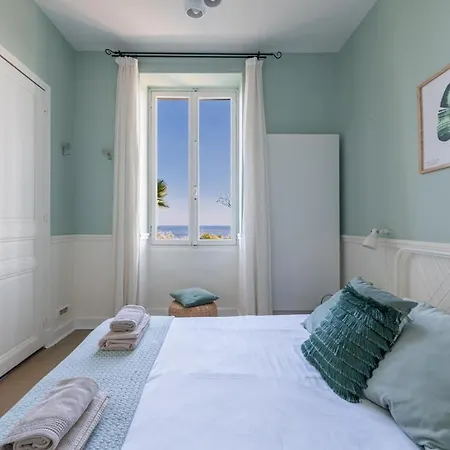 Villa Magnifique D'époque, Avec Vue Imprenable Sur Et La Mer