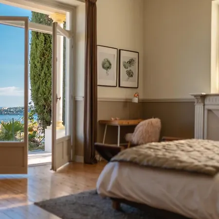 Villa Magnifique D'époque, Avec Vue Imprenable Sur Et La Mer *