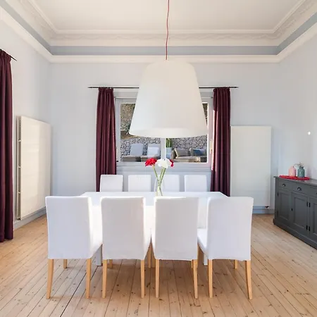 Villa Magnifique D'époque, Avec Vue Imprenable Sur Et La Mer *